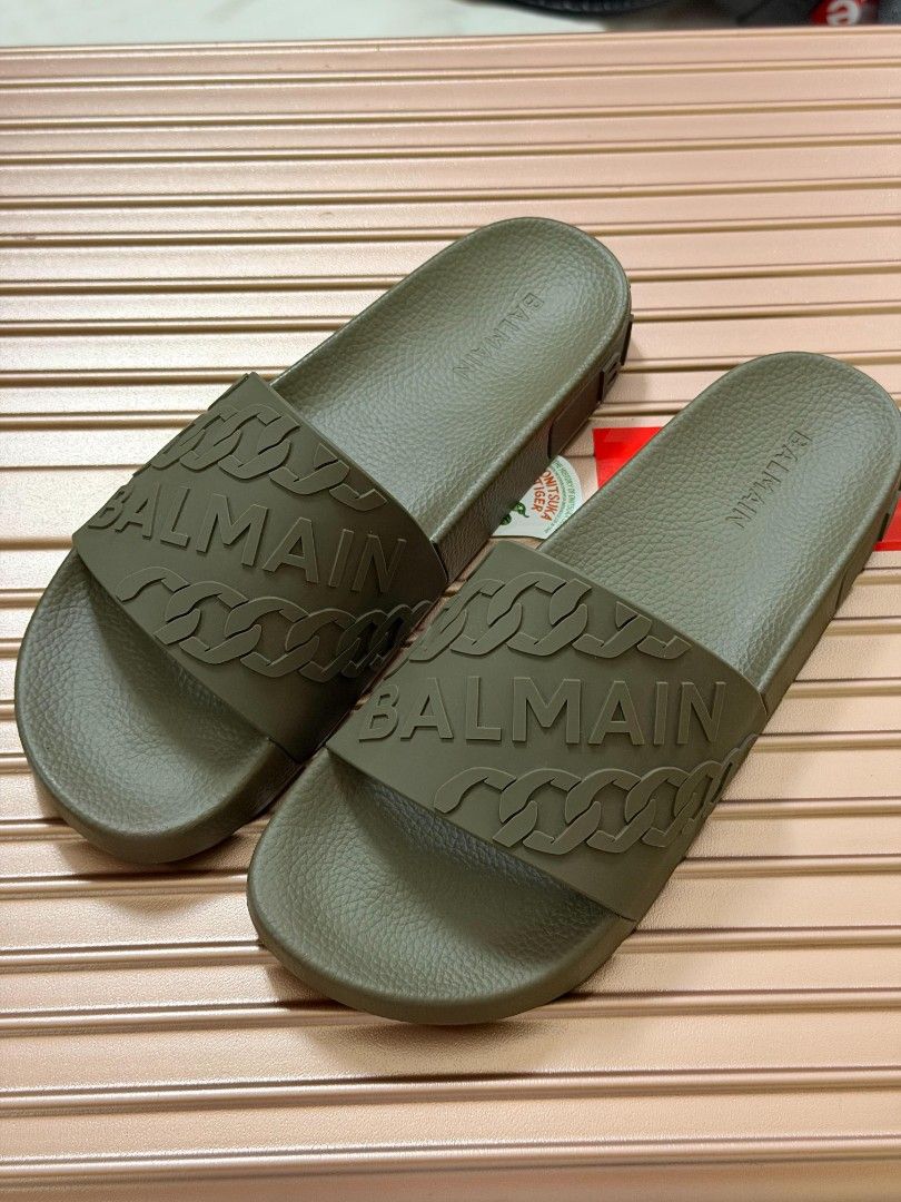 Balmain Slides (Category: Sneakers & Footwear) located in Paranaque City. Submitted by barbs24 (Listing ID 1462846031, Image 3). Description: Balmain Slides 3500 each ETA 2nd week of october Wala pong box Slides and Dust ag only Sizes avail 39-42.