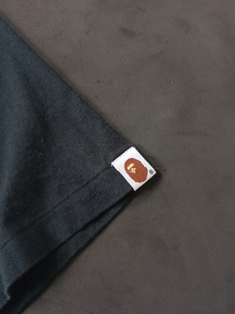 Bape shark t shirt (Category: Tshirts & Polo Shirts ) located in Magsaysay. Submitted by every.w3ar (Listing ID 1462835693, Image 3). Description: check each photo for more details no issue ❌.