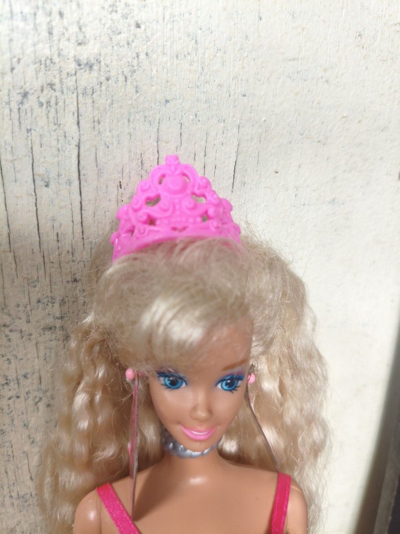 Barbie Accesories (Category: Kids Toys) located in Imus. Submitted by phoebe.ph (Listing ID 1462728854, Image 2). Description: for sale barbie accesories crowns 50 pesos and up 1. 100 2 pcs available 2. 150 3. 70 4.100 5. 80 6. 70 can takeall din nmn ps. barbie not included can sale also 2k totally hair ..