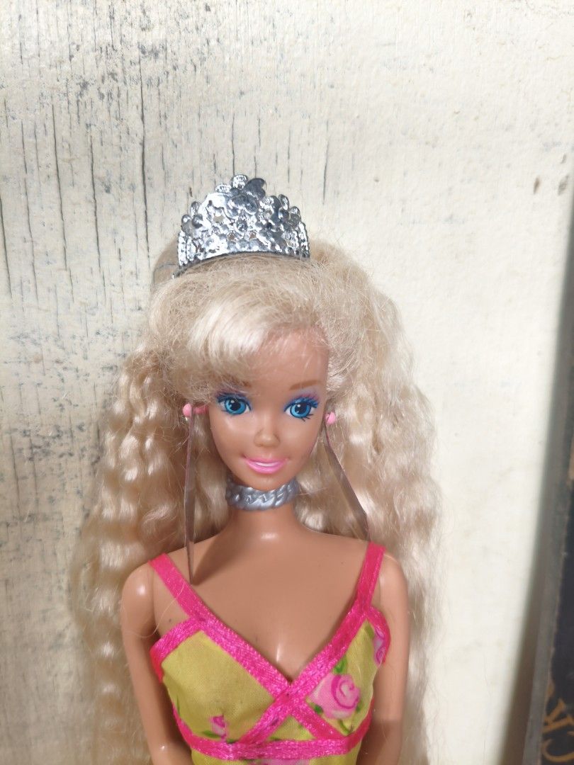 Barbie Accesories (Category: Kids Toys) located in Imus. Submitted by phoebe.ph (Listing ID 1462728854, Image 3). Description: for sale barbie accesories crowns 50 pesos and up 1. 100 2 pcs available 2. 150 3. 70 4.100 5. 80 6. 70 can takeall din nmn ps. barbie not included can sale also 2k totally hair ..