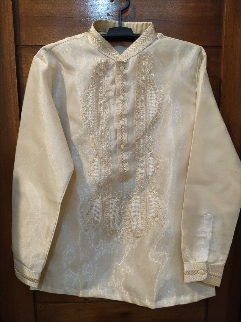 Barong piña organza (Category: Formal Shirts) located in Lipa City. Submitted by abubotcorner (Listing ID 1462824293, Image 1). Description: 💜FREE SF💜 Brand new Large on tag armpit to armpit 23" length 29".