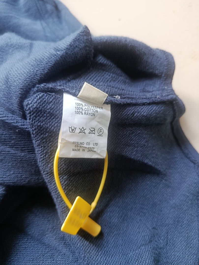 Baseball shirt (Category: Activewear) located in Manila. Submitted by 07dward (Listing ID 1462851260, Image 3). Description: Baseball shirt like new.