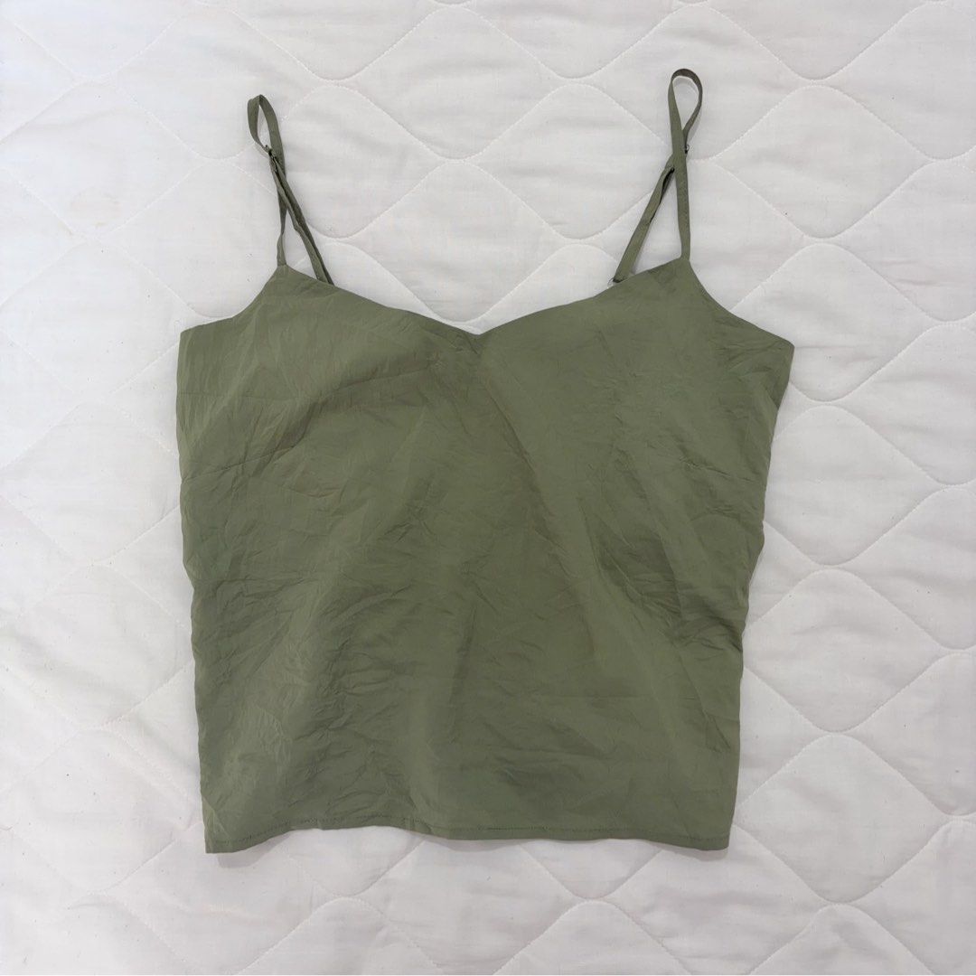 Basic Army Green Strappy Top (Category: Sleeveless) located in Quezon City. Submitted by honey_and_bee (Listing ID 1462762729, Image 1). Description: .