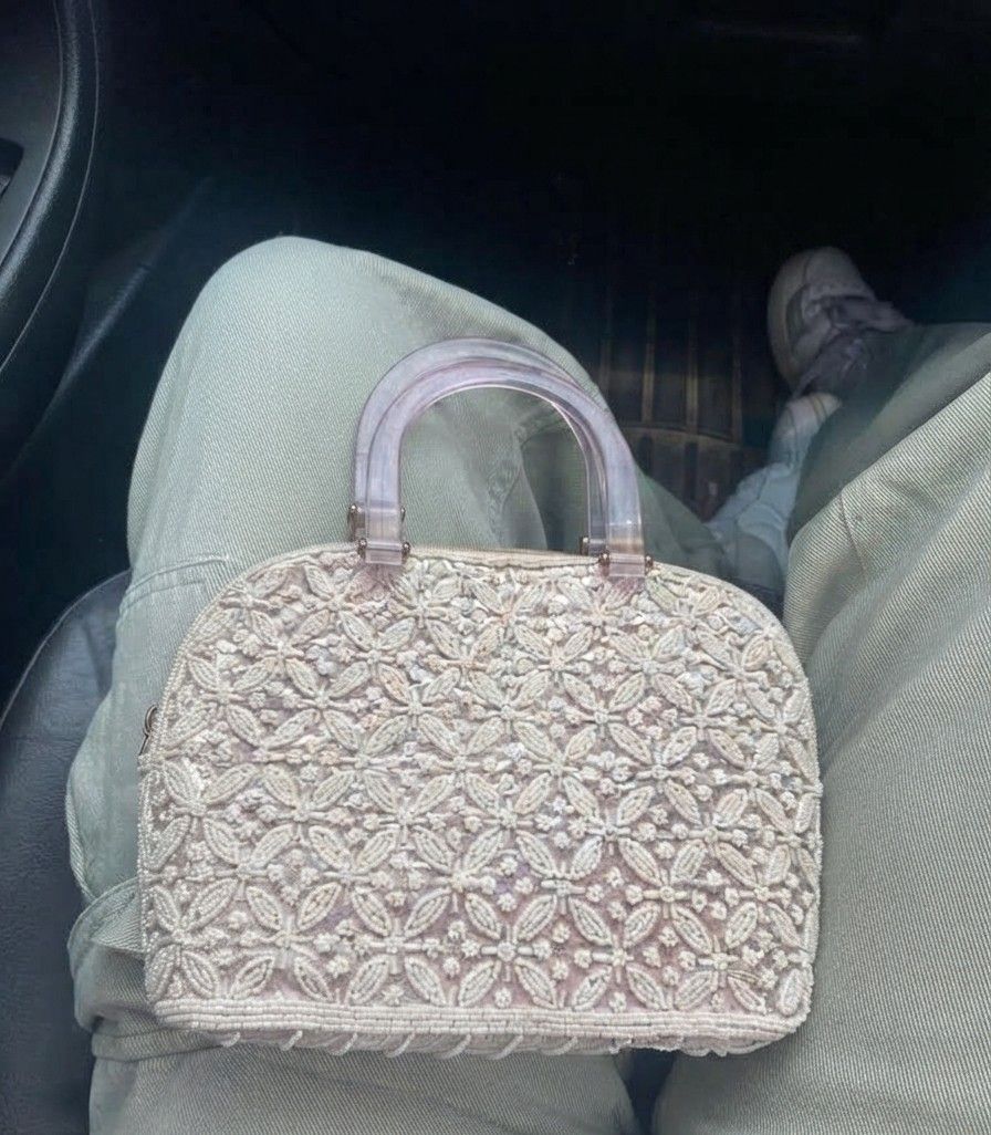 Beaded handbag (Category: Luxury Bags & Wallets) located in Davao. Submitted by spellbound.silhouettes (Listing ID 1462775490, Image 1). Description: beaded handbag no issue.