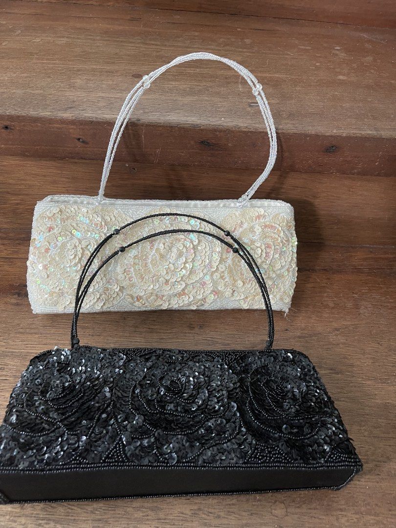 beaded sequin rose bag (Category: Shoulder Bags) located in Bacolod City. Submitted by loutanutan (Listing ID 1462759569, Image 1). Description: 750 each.