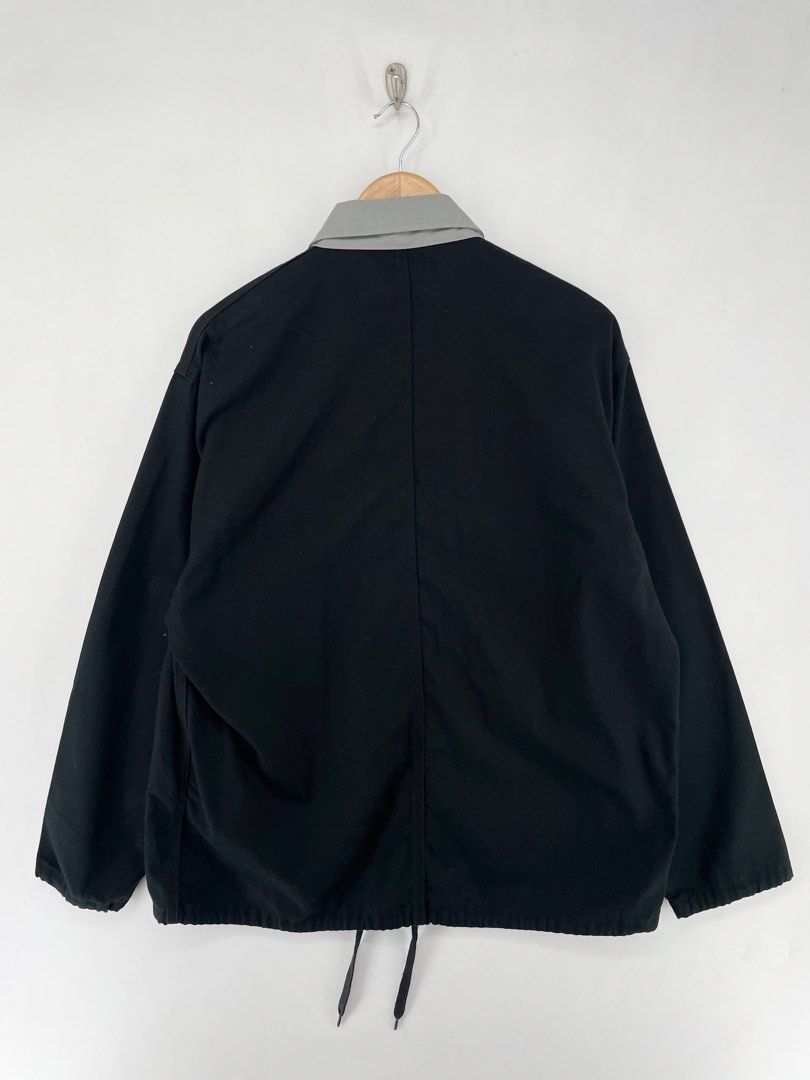 Beams x Universal Overall Chore Jacket (Category: Coats, Jackets and Outerwear) located in Mandaluyong City. Submitted by armrhts (Listing ID 1462749439, Image 2). Description: Size: Medium Dimensions(inches) •Width: 24" •Length: 28" •Pit to Cuff: 20" Issue/s: -Swipe detailed Pics.
