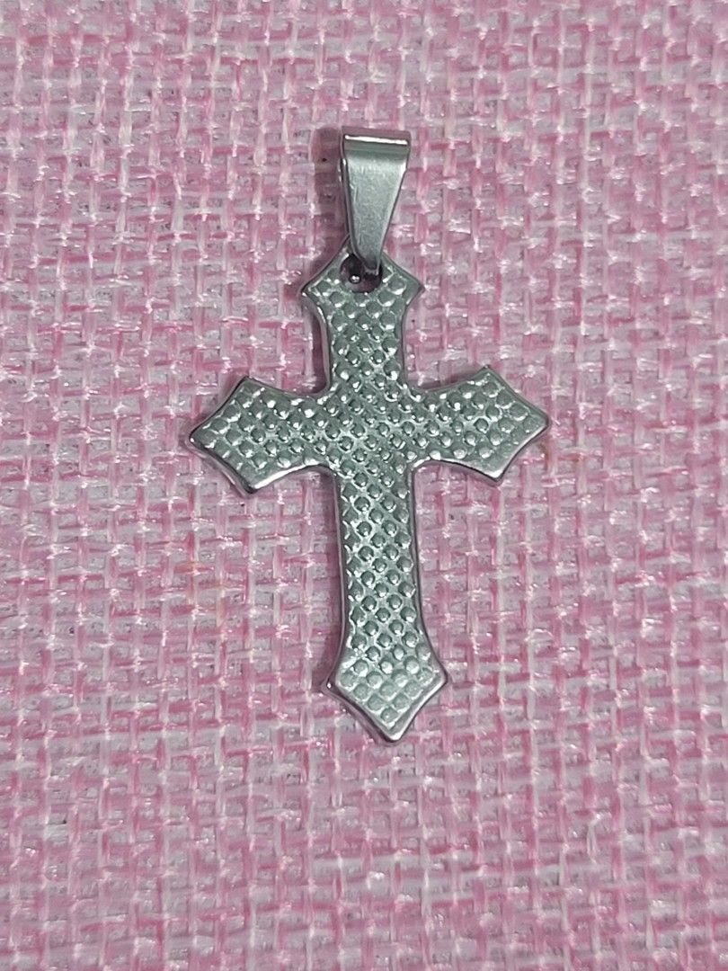 BEAUTIFUL STAINLESS SILVER BLACK CROSS PENDANT (Category: Religious Items) located in Taguig. Submitted by roumie (Listing ID 1462819003, Image 2). Description: BEAUTIFUL STAINLESS SILVER BLACK CROSS PENDANT brand new and sealed what you is what you get made of solid stainless non tarnish and non fade with free velvet pouch.