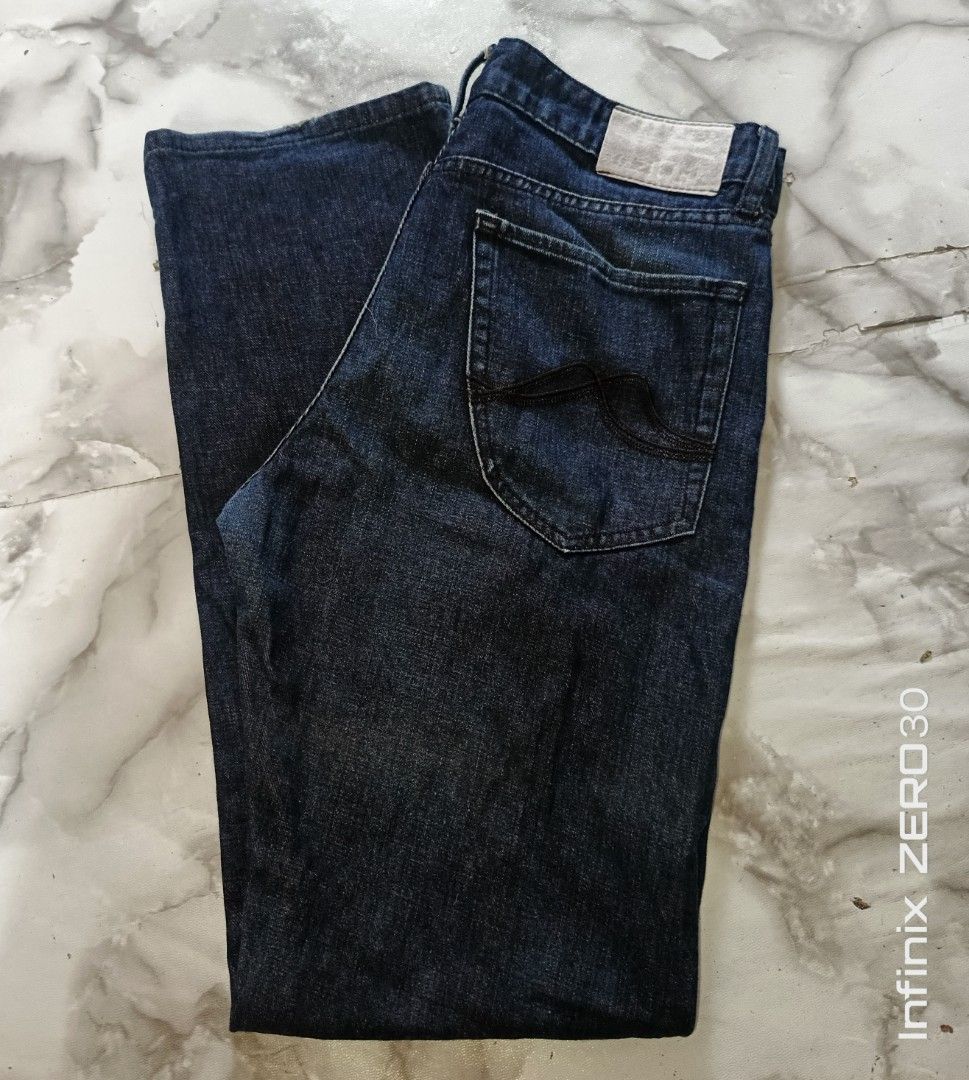 BENCH JEANS MEN 33 (Category: Jeans) located in Quezon City. Submitted by ahyaladyblue (Listing ID 1462777409, Image 2). Description: .