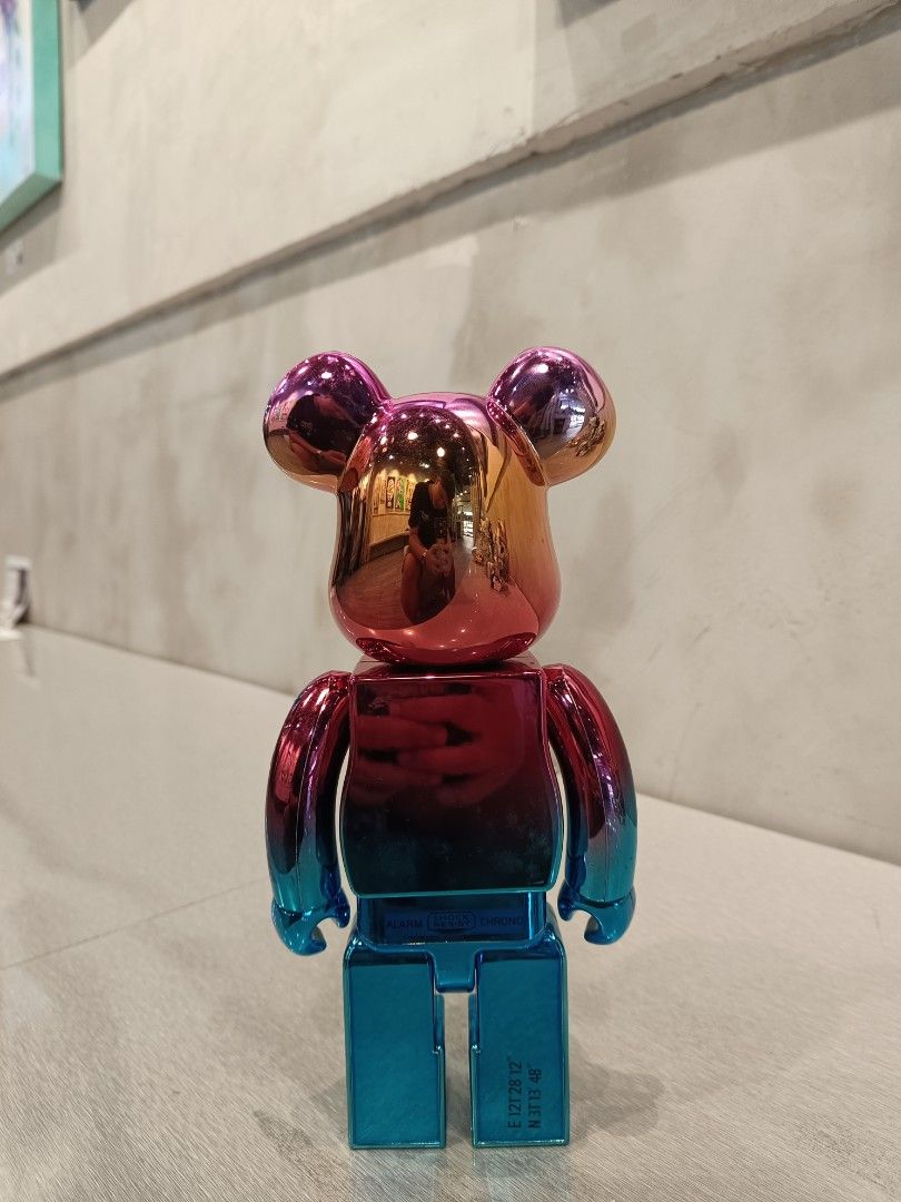 BE@RBRICK x Casio G-Shock "Shanghai Night" 400% (Category: Designer & Blind Box Toys) located in Quezon City. Submitted by cyrus_0918.sept (Listing ID 1462849398, Image 2). Description: .