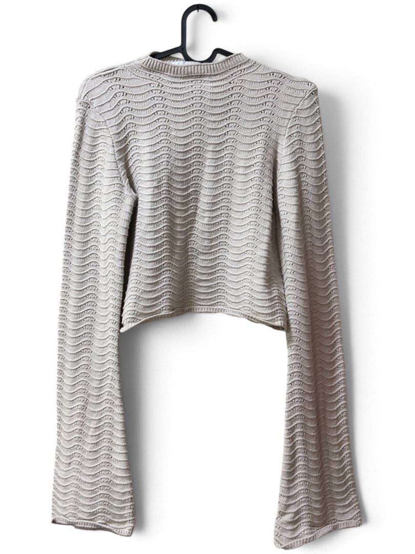 Bershka open knit top in sand (Category: Longsleeves) located in Santol. Submitted by lululane (Listing ID 1462847823, Image 3). Description: S-L.