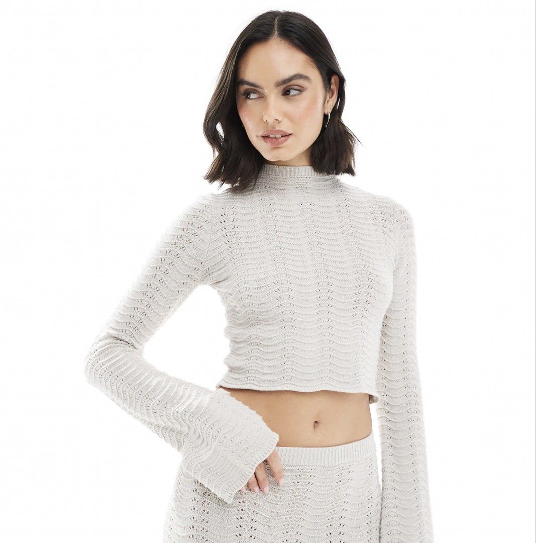 Bershka open knit top in sand (Category: Longsleeves) located in Santol. Submitted by lululane (Listing ID 1462847823, Image 1). Description: S-L.
