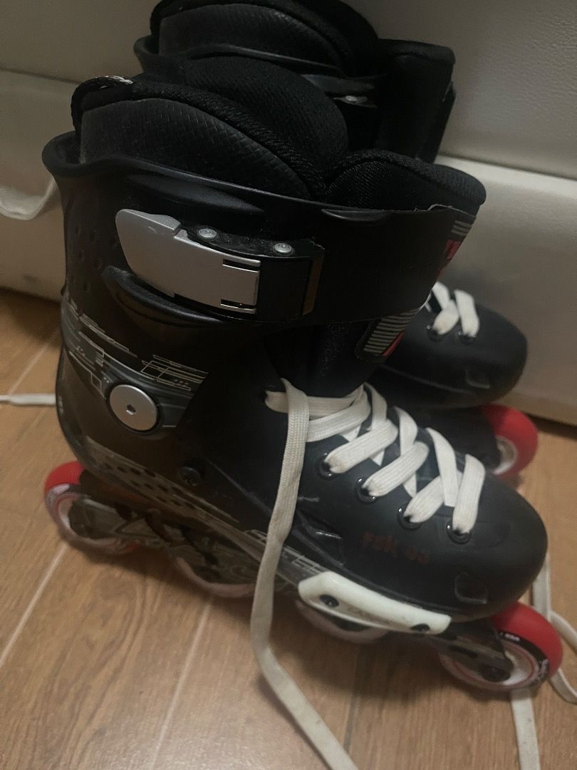 Black Aggressive Inline Skates EU 36 / UK 5 (Category: Skates, Rollerblades & Scooters) located in Marikina City. Submitted by bezz_bezzy (Listing ID 1462831385, Image 2). Description: - Aggressive inline skates - Color: Black with red wheels - Closure: Laces and buckle - Size: EU 36 / UK 5 / US 5 / 23.0 cm - Origin: Made in China NEEDS STRAP REPLACEMENT.