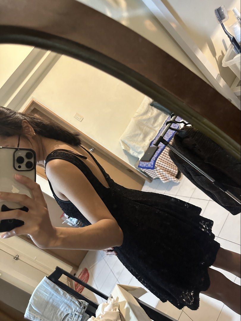 Black lace mini dress with sequins, low back (Small) (Category: Dresses) located in Makati City. Submitted by sarrygg (Listing ID 1462832331, Image 3). Description: .
