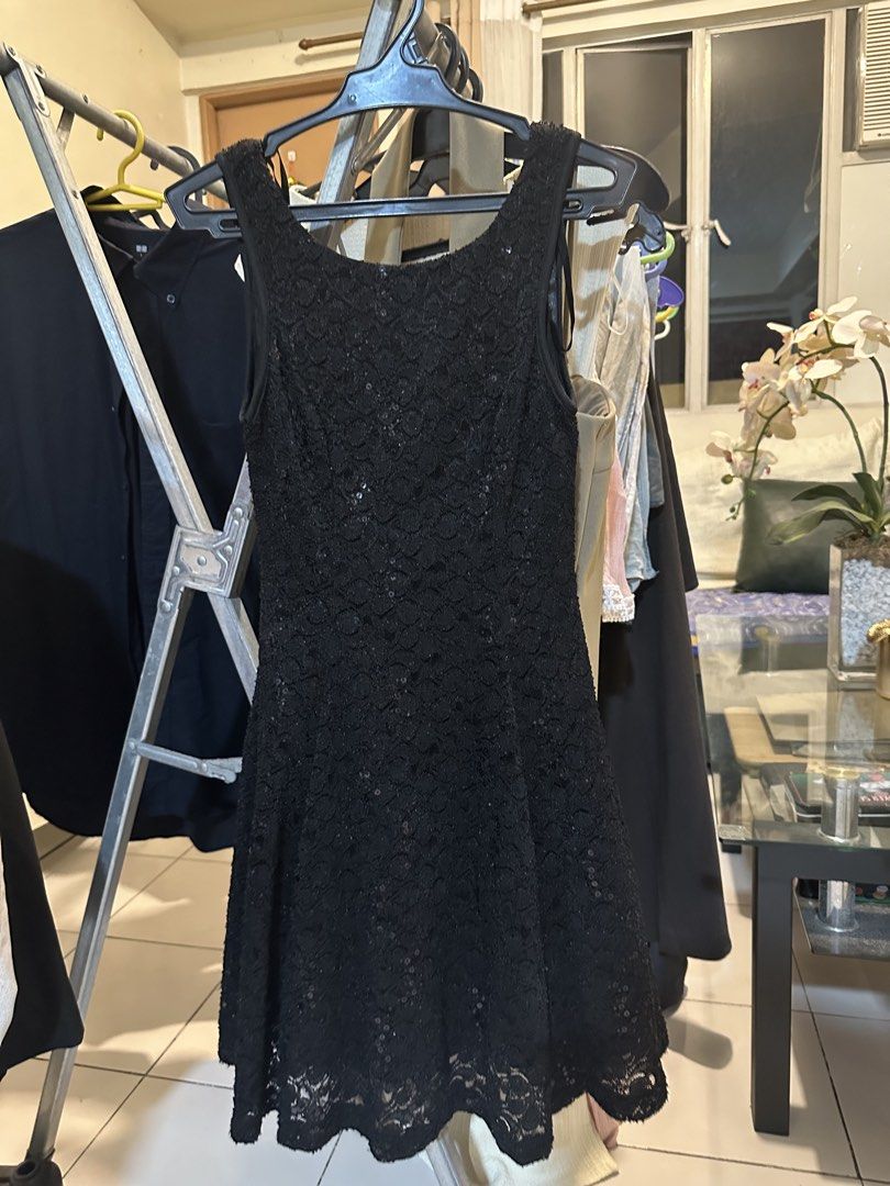 Black lace mini dress with sequins, low back (Small) (Category: Dresses) located in Makati City. Submitted by sarrygg (Listing ID 1462832331, Image 1). Description: .