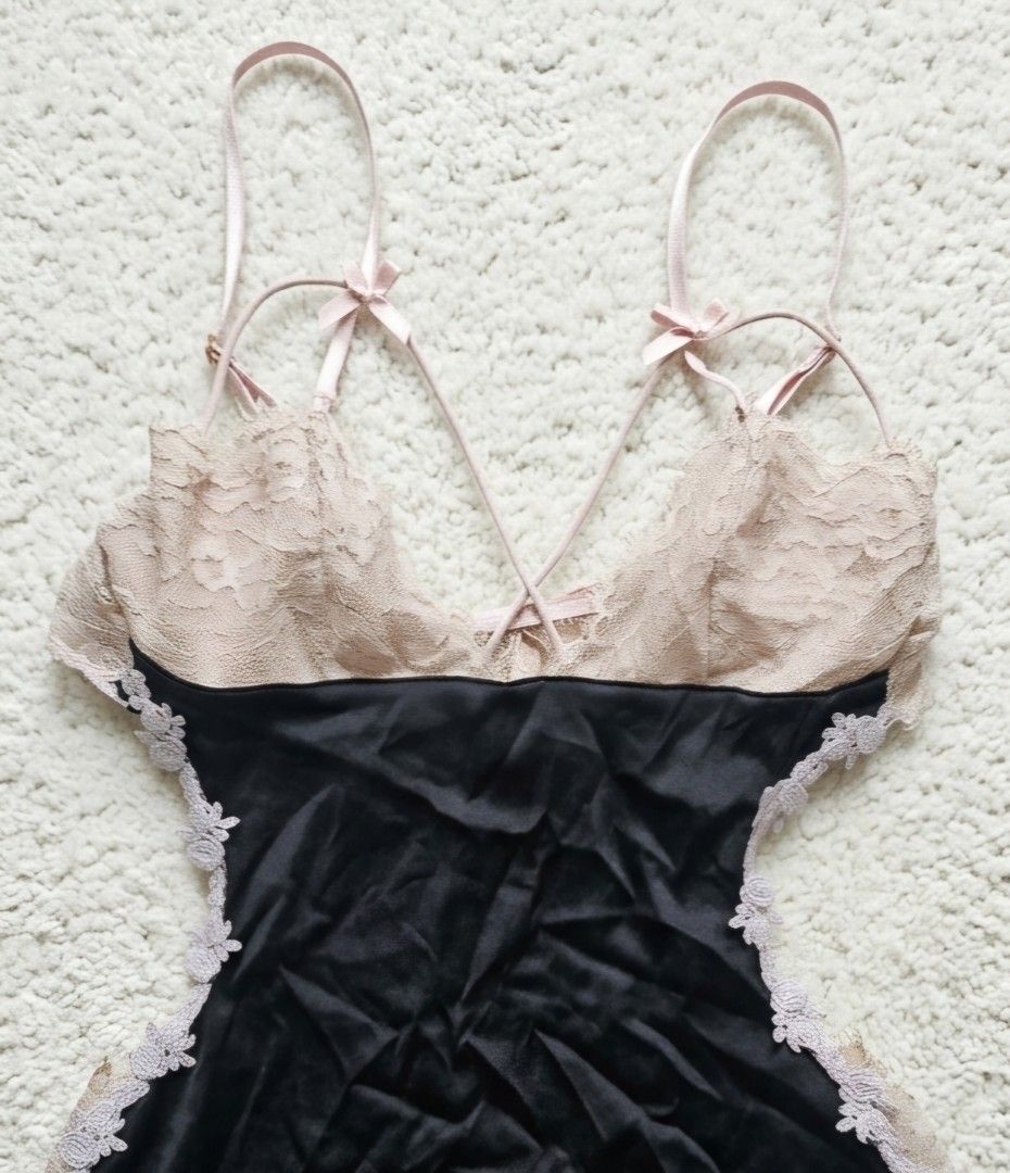 Black mini nightgown with light pink lace (Category: Undergarments & Loungewear) located in Marikina City. Submitted by lalala60325 (Listing ID 1462855572, Image 2). Description: XS-S - Gorgeous black and pink babydoll lingerie - Features delicate lace detailing on the bust and sides - Adjustable straps for a perfect fit - Side ties for a customizable look .