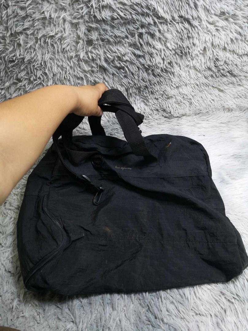 Black packable Duffel Bag (Category: Beach Bags) located in Santa Cruz. Submitted by jmy_surplus.2 (Listing ID 1462699740, Image 3). Description: Size ; L - 18.6 W - 26 Color ; Black Type ; Duffel Bag Brand ; No Brand Material ; Nylon Style ; Black Zipper Closure Duffel bag LR 129 JMY 5 Batch #222.