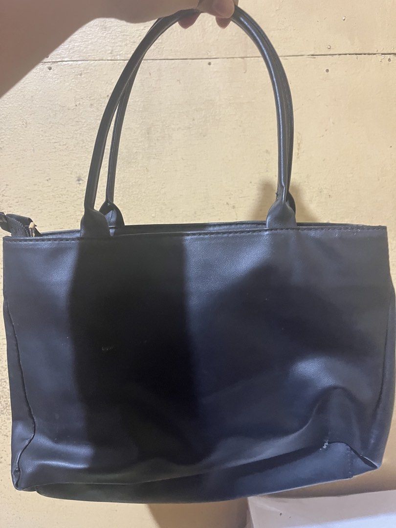 Black Parisian Bag (Category: Shoulder Bags) located in Manila. Submitted by scythe.riego (Listing ID 1462807319, Image 2). Description: Message me for more details. Location: San Juan, Metro Manila MOP: GCASH MOD: Lalamove, JNT, SPX.
