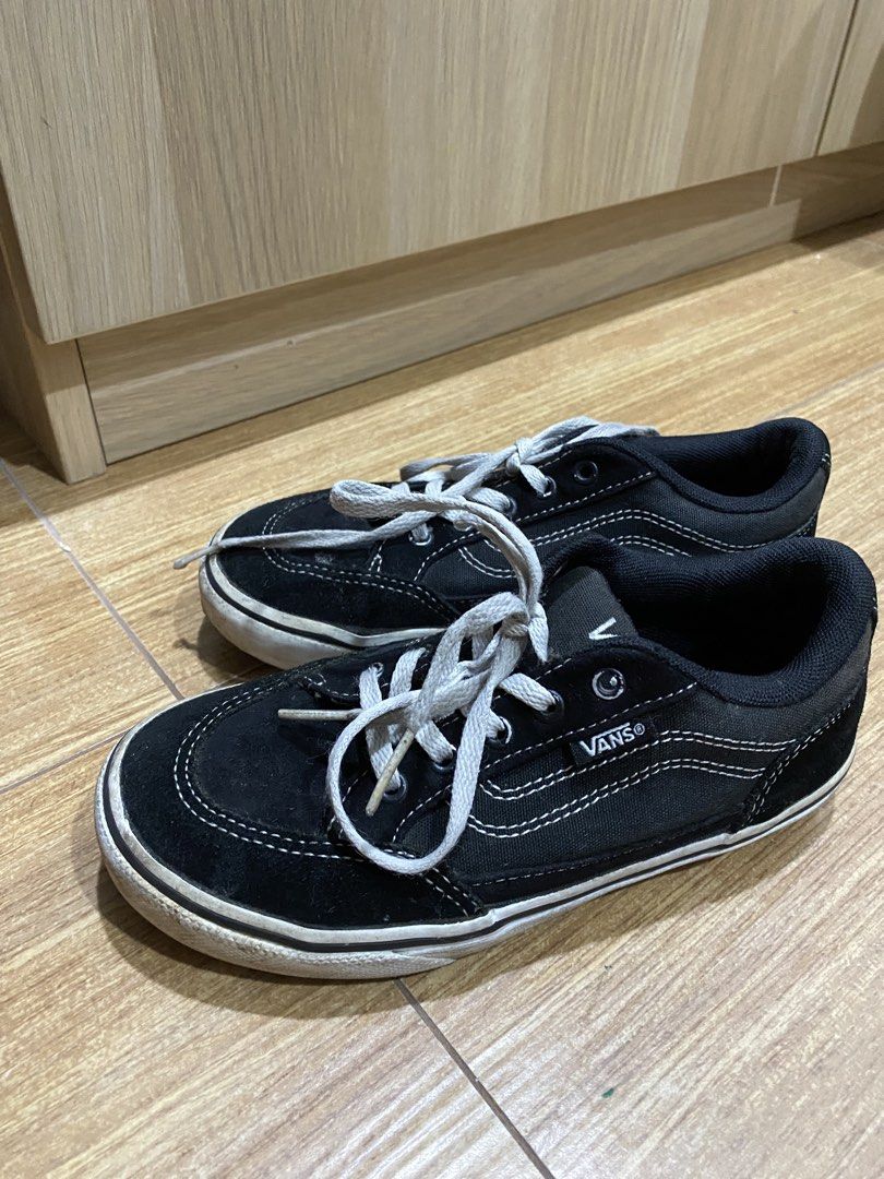 Black Vans Bearcat Skate Shoes (Category: Babies & Kids Fashion) located in Quezon City. Submitted by pbonlinestore (Listing ID 1462819092, Image 3). Description: Rfs: Decluttering .