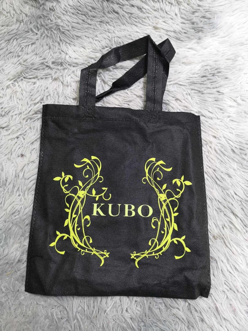 Black Yellow Print Design Tote Bag (Category: Tote Bags) located in Santa Cruz. Submitted by jmy_surplus.2 (Listing ID 1462704110, Image 1). Description: Size ; L - 12 W 11 Color ; Black Type ; Tote Bag Brand ; No brand Material ; Nylon Style ; Black Durable Tote bag LR 129 JMY 5 Batch #222.