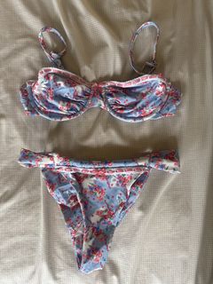 (Category: ) located in . Submitted by chicclosetco (Listing ID 1462771350, Image 1). Description: .