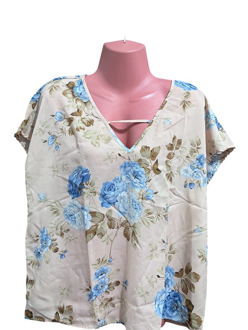 Blouses for sale — place your bids! (Category: Blouses) located in Taguig. Submitted by collectionsbykhrisna (Listing ID 1462865431, Image 2). Description: Blouses for sale — place your bids! Starting at Php 30 .