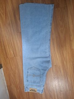 (Category: ) located in . Submitted by aabc1707 (Listing ID 1462737462, Image 1). Description: .