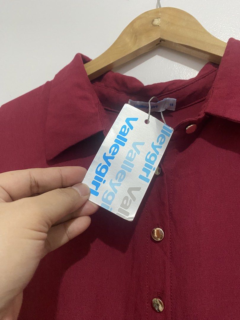 BNEW Valley Girl (Category: Dresses) located in Manila. Submitted by qamilluxe (Listing ID 1462767974, Image 3). Description: VALLEYGIRL Puff Doll Dress Maroon/Burgendy Ata color nito See pics nalang wala pong filter yan LARGE-XL.