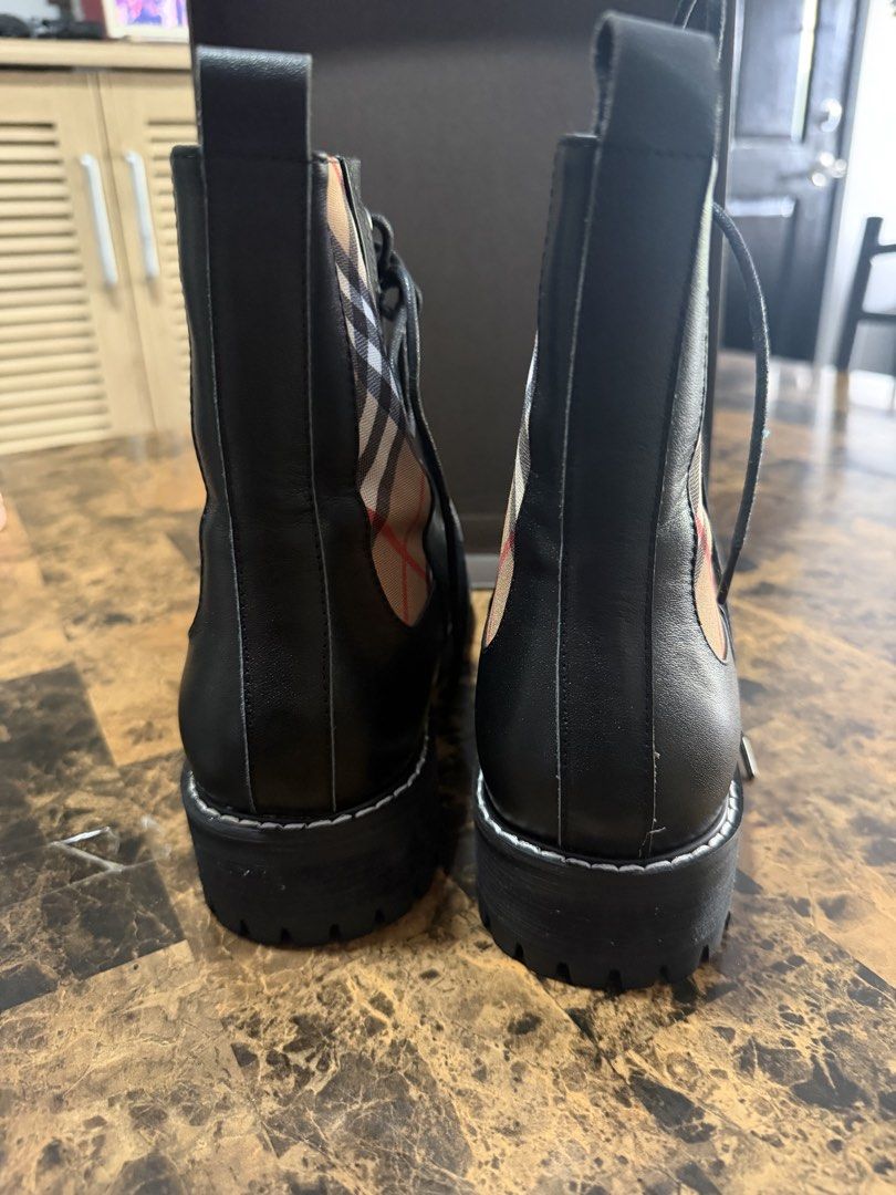 Boots for Winter size 41 (Category: Boots) located in Taguig. Submitted by Zyannah (Listing ID 1462713257, Image 3). Description: PRELOVED WOMEN’S WINTER BOOTS 🥾 ✨ Used only once — excellent condition! ✨ Perfect for winter trips or even for regular/casual days ✨ No flaws ✨ Fits up to US Women’s Size 9 ✨ Approx. 25–26 cm insole length ✨ No inclusions — boots only 📦 Plus shipping fee - Bought in Russia Clean and well-maintained. Great for travel 