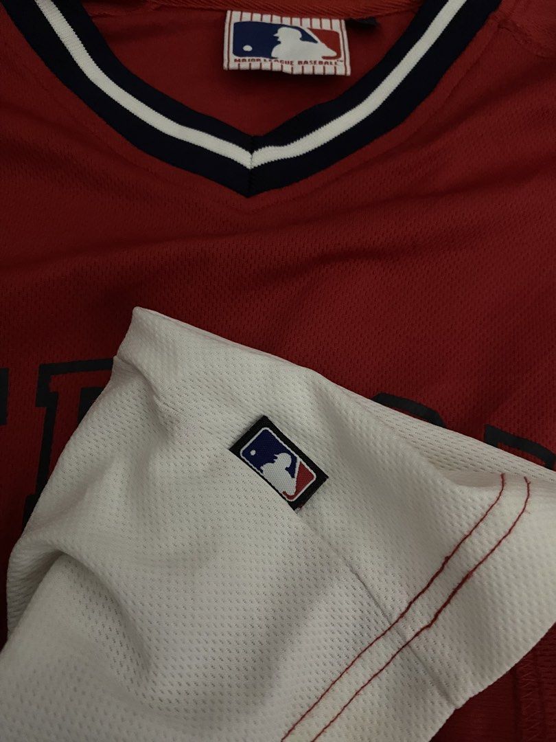 Boston Red Sox Baseball T-Shirt (Category: Tshirts & Polo Shirts ) located in Manila. Submitted by josephlois (Listing ID 1462376320, Image 3). Description: Vintage y2k red sox jersey 9/10 color rate no issue. 📍Davao City.