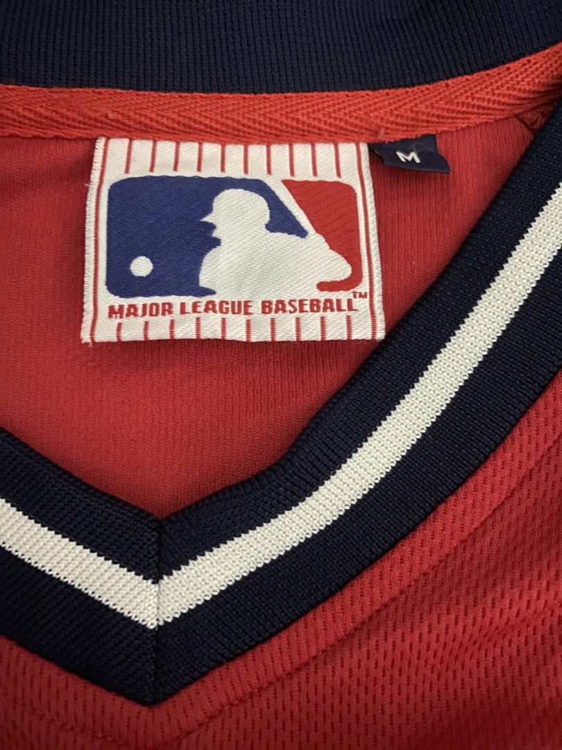 Boston Red Sox Baseball T-Shirt (Category: Tshirts & Polo Shirts ) located in Manila. Submitted by josephlois (Listing ID 1462376320, Image 2). Description: Vintage y2k red sox jersey 9/10 color rate no issue. 📍Davao City.