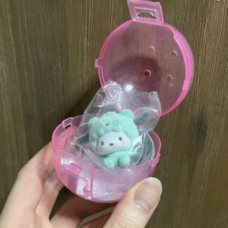 （分類：）位於 。 由 lovecinnamoroll26 提交（商品編號 1462868363，圖片 1）。簡介： 。