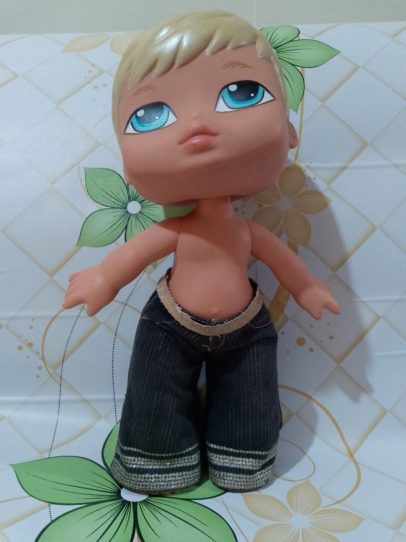 Brat Big Dolls (Category: Kids Toys) located in Pulilan. Submitted by ginacunanan (Listing ID 1462879383, Image 1). Description: Brats Big Dolls (second hand) *yasmine slightly small scratch on eye.
