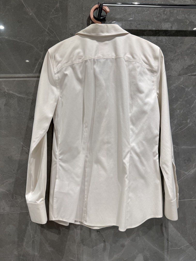 Brooks Brothers Shirt （分類：T-shirt）位於 Hong Kong。 由 isabeh 提交（商品編號 1462709726，圖片 3）。簡介： 。