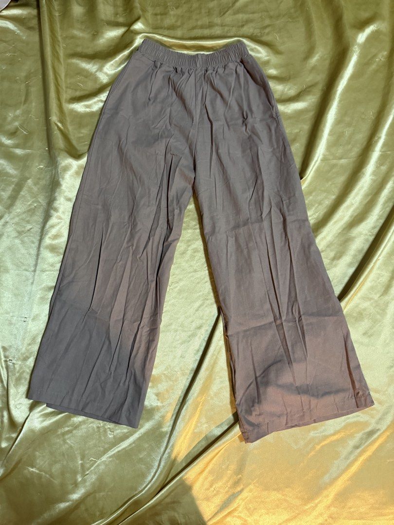 Brown Linen Pants (Category: Other Bottoms) located in Quezon City. Submitted by kg.cart (Listing ID 1462810948, Image 1). Description: .