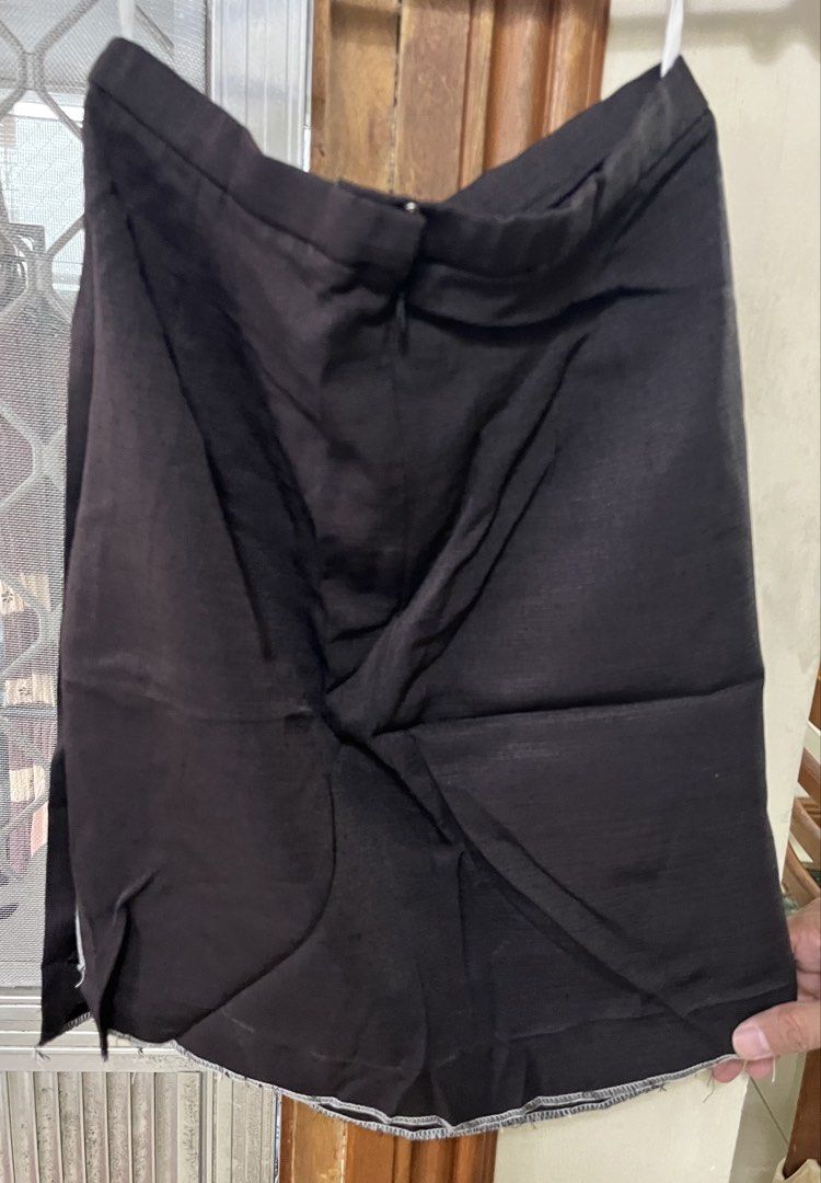 Brown skirt (Category: Skirts) located in Bacoor. Submitted by ayit. (Listing ID 1462750806, Image 2). Description: Small fit- Brown skirt - Size: S (EU 36/UK 8/US 2) - Material: Subtle sheen fabric - Design: Flattering cut with side slits - Condition: Good - Brand: Other Brands - Meetup location: Citta Italia Subdivision, Bacoor, Cavite.
