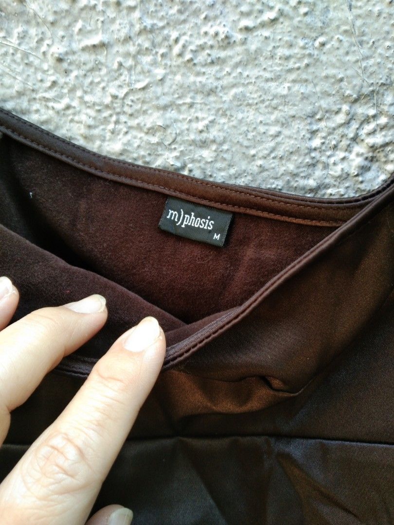 Brown skirt mphosis medium (Category: Other Bottoms) located in Quezon City. Submitted by eidorableshop (Listing ID 1462694289, Image 1). Description: .