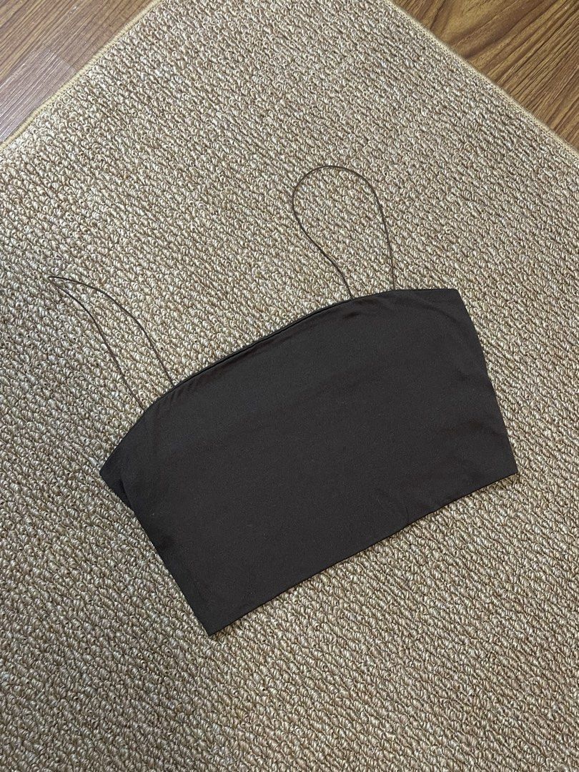 Brown Spaghetti Strap Crop Top - XS (Category: Sleeveless) located in Pasig City. Submitted by miafml-closet-cleanout (Listing ID 1462746109, Image 2). Description: posted price is fixed ♡ will not respond to hagglers. 💵 mop: gcash / bdo / maribank / unionbank 🛵 courier: any as long as arranged by buyer 🙅🏻‍♀️ no requested worn photos ❌ no meet-ups.