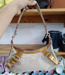 (Category: ) located in . Submitted by chinithou (Listing ID 1462718563, Image 1). Description: .