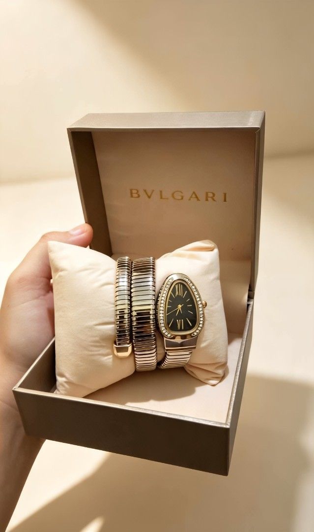 BVLGARI WATCH WOMAN (Category: Luxury Watches) located in Manila. Submitted by _louisse (Listing ID 1462866069, Image 3). Description: NO ISSUE GOOD AS NEW NO SCRATCH WITH BOX AND BAG NEGOTIABLE PRICE FOR SURE BUYER.