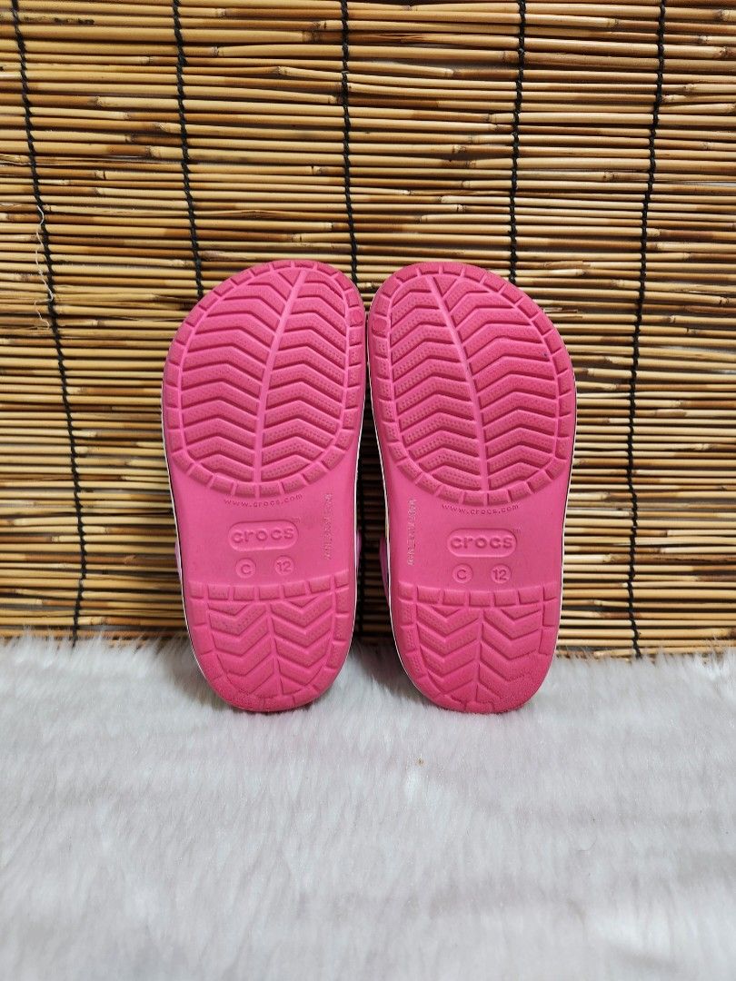 C12- Preloved Original Crocs for kids (Category: Babies & Kids Fashion) located in Navotas City. Submitted by FluffyFeet (Listing ID 1462762288, Image 3). Description: NEW ARRIVAL❗️ This is a PRELOVED ORIGINAL CROCS FOR KIDS❗️ Please manage your expectations ❤️ 📌Strictly MINE NOW, PAY NOW ONLY❗️ (Unless suki na po na maayos kausap at iwas cancellation) 📌You may ask for other photos before placing an order/s STRICTLY NO RETURN, NO EXCHANGE UNLES