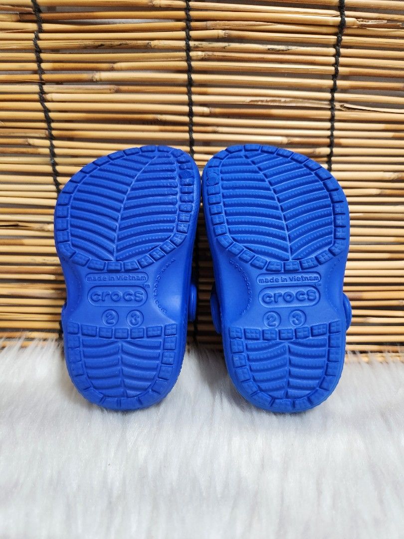 C2/3- Preloved Original Crocs for kids (Category: Babies & Kids Fashion) located in Navotas City. Submitted by FluffyFeet (Listing ID 1462761013, Image 3). Description: NEW ARRIVAL❗️ This is a PRELOVED ORIGINAL CROCS FOR KIDS❗️ Please manage your expectations ❤️ 📌Strictly MINE NOW, PAY NOW ONLY❗️ (Unless suki na po na maayos kausap at iwas cancellation) 📌You may ask for other photos before placing an order/s STRICTLY NO RETURN, NO EXCHANGE UNLE