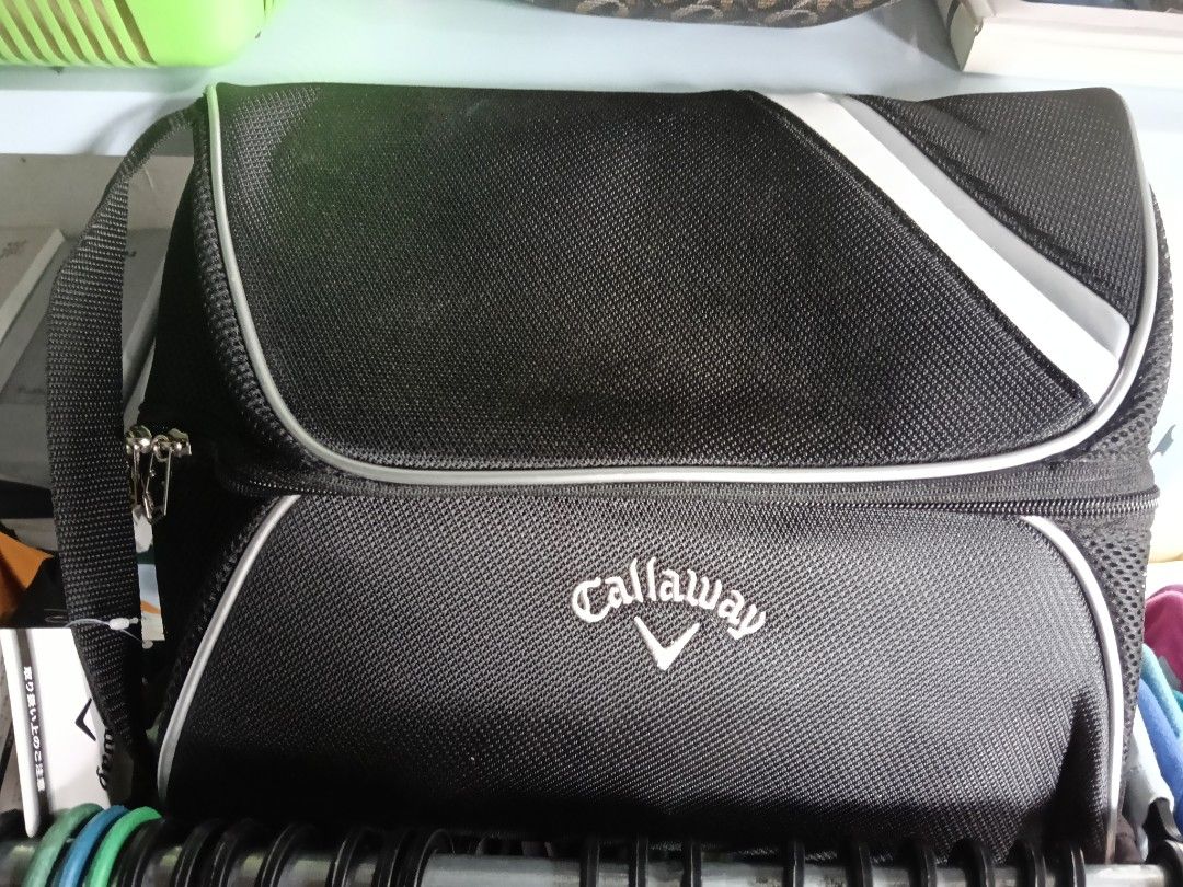 Callaway Golf Shoe Bag Black (Category: Golf) located in Antipolo. Submitted by vastgem_4c8da8 (Listing ID 1462814510, Image 3). Description: - Black Callaway golf shoe bag - Main zippered compartment - Smaller front pocket - Durable material with mesh accents - Two zipper pulls - Includes shoulder strap - Perfect for golf shoes and accessories.