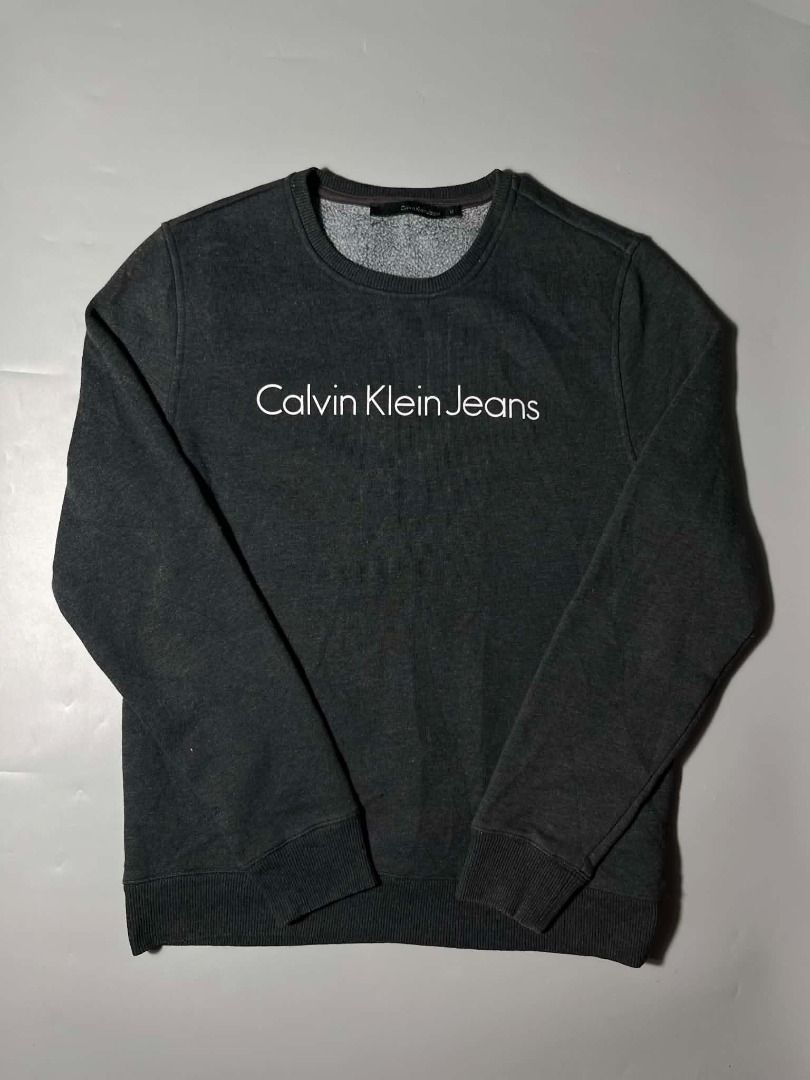 CALVIN KLIEN (Category: Coats, Jackets and Outerwear) located in General Santos City (Dadiangas). Submitted by arjay_genita (Listing ID 1462885154, Image 1). Description: Calvin Klien ‼️Size Medium (20/26) ‼️Excellent condition ‼️Color rate 9.5./10 ‼️No issue.
