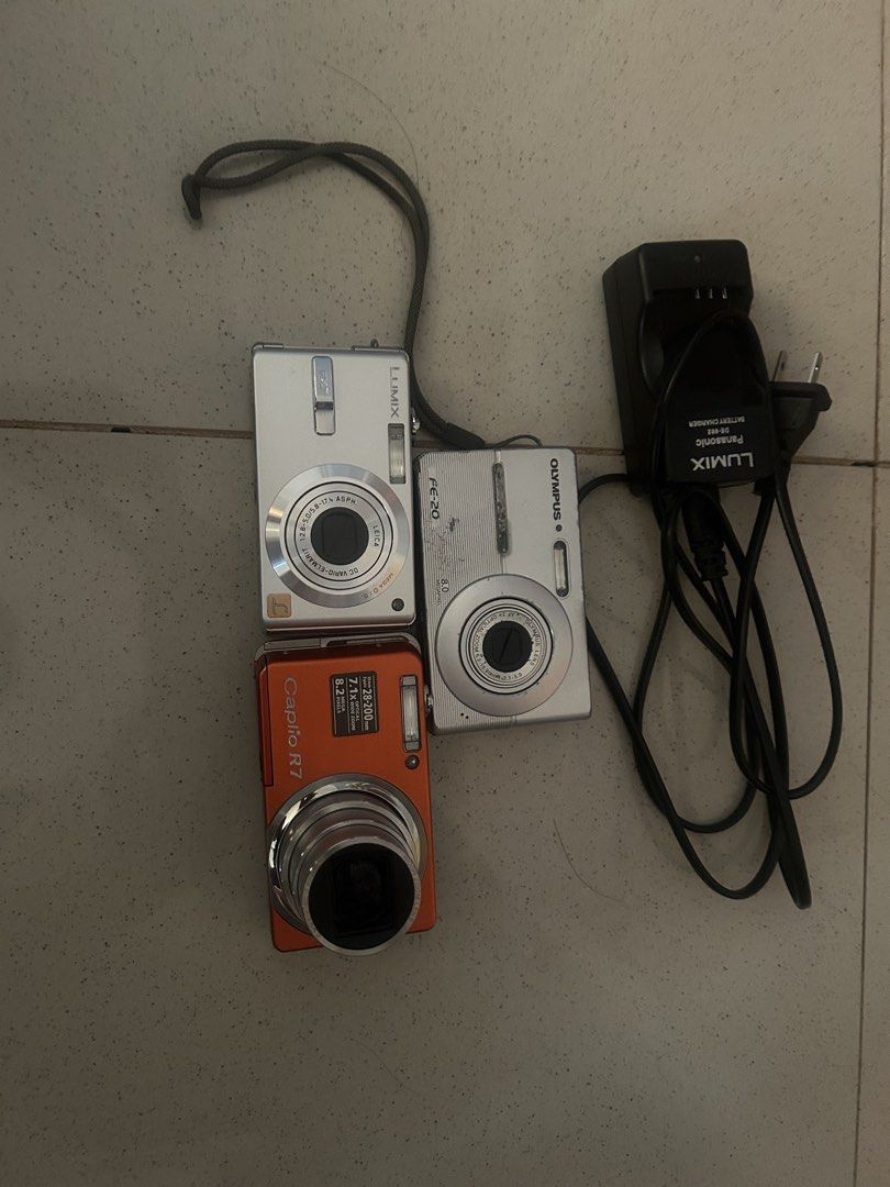 Cameras for repair (Category: Cameras) located in Iloilo. Submitted by stebsells (Listing ID 1462727637, Image 2). Description: .