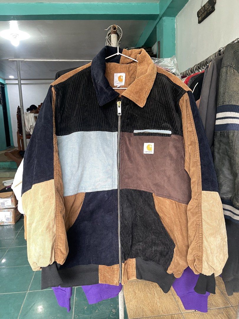 Carhart Colorblock Corduroy Jacket (Category: Coats, Jackets and Outerwear) located in Manila. Submitted by john_robert00 (Listing ID 1462771405, Image 1). Description: No issue.