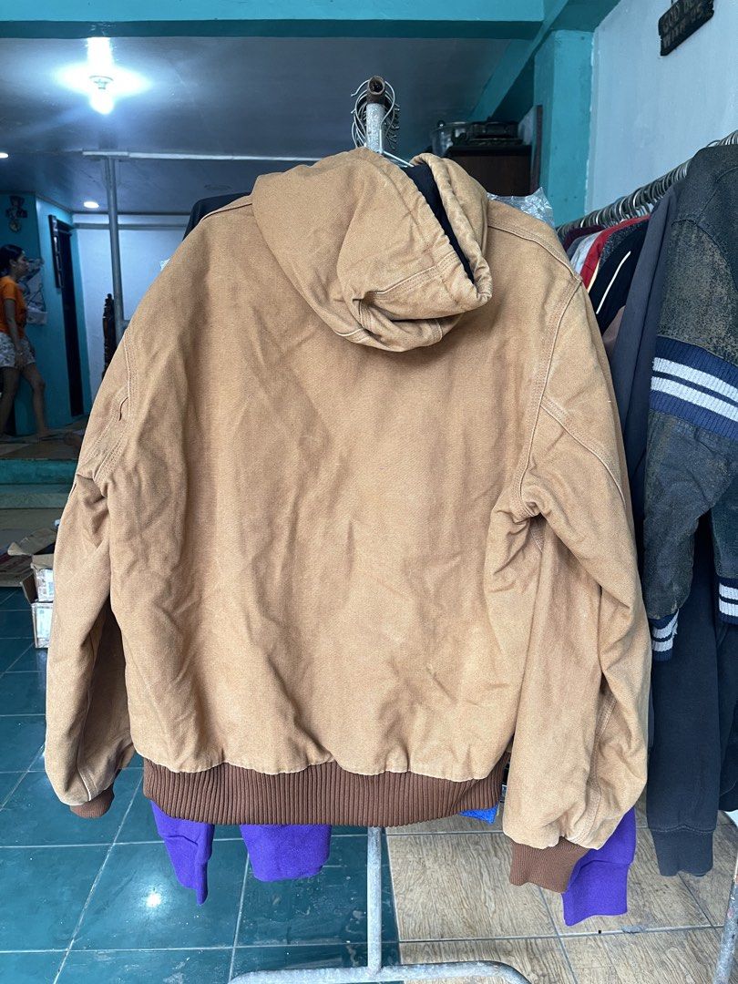 Carhart Duck Jacket (Category: Coats, Jackets and Outerwear) located in Manila. Submitted by john_robert00 (Listing ID 1462769697, Image 2). Description: .