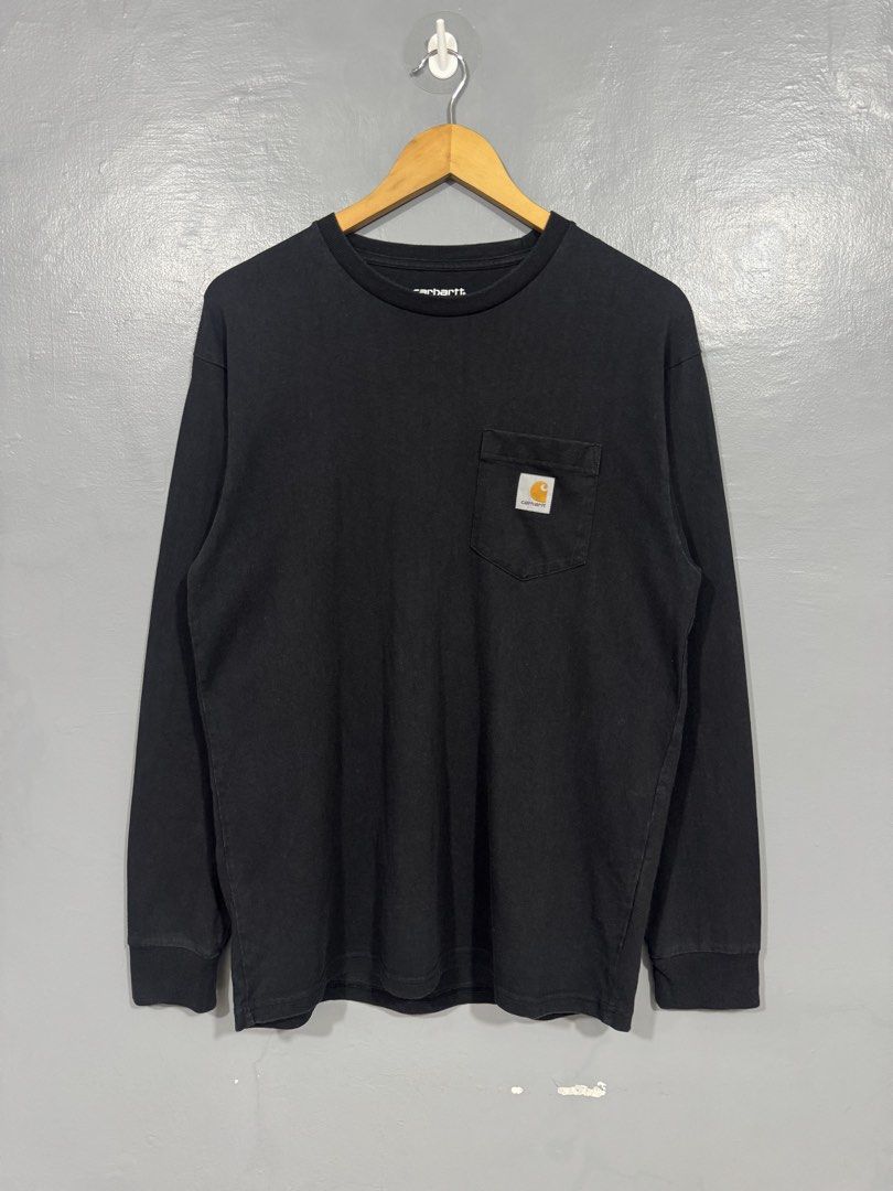 Carhartt WIP - Long Sleeve Pocket Tee (Category: Tshirts & Polo Shirts ) located in Manila. Submitted by sophisticatedgoons (Listing ID 1462736753, Image 1). Description: Carhartt WIP Long Sleeve Pocket Tee Size: S can fit to Medium men's Dimes: 20 x 29 In good condition 8.8/10 color eate No major flaws.