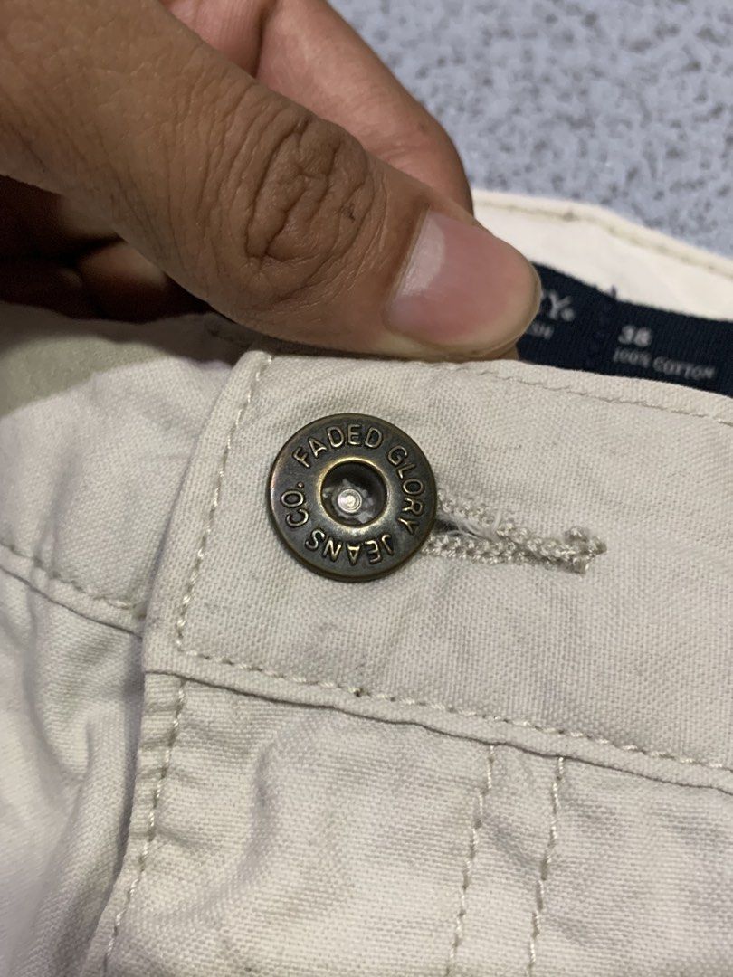 CARPENTER FADED GLORY (Category: Shorts) located in Angeles City. Submitted by badillajel81176 (Listing ID 1462726949, Image 3). Description: WTS –FADED GLORY CARPENTER 📏 Size: Tag size “38“ 📏 Measurements: Thight: 15.3 Length: 22 Hem:13.2 💢Issue-NO ISSUE ✨ Condition: 10/10 🟦 Color Rate:10/10 📍 Pampanga Angeles City 📦 Shipping available nationwide.