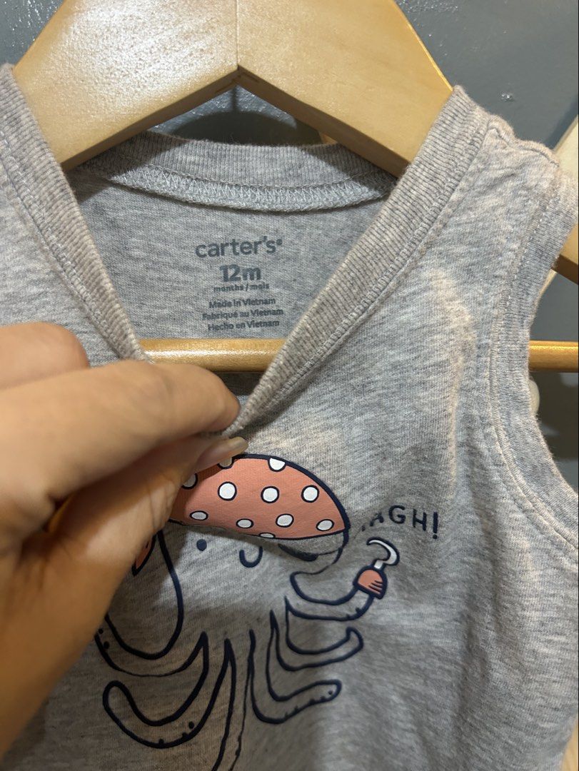 Carter’s sando (Category: Babies & Kids Fashion) located in San Jose. Submitted by abbsc. (Listing ID 1462868963, Image 2). Description: Stretchable fabric 12m on tag.