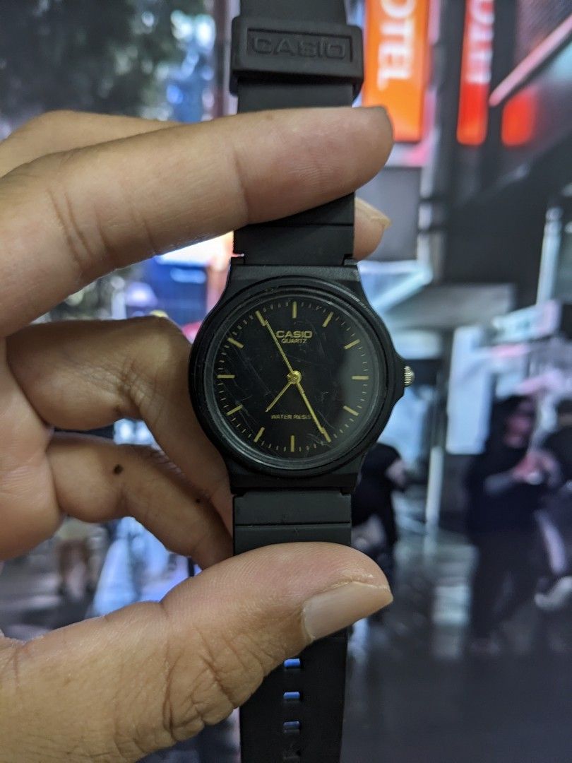 Casio Watch (Category: Watches) located in Serendah. Submitted by shakeelanas (Listing ID 1462829644, Image 3). Description: Brand : Casio Auntentic: Unknown Case Size (include crown) : 3.6 cm Size (+ - 0.5cm) : Fit to 19cm RM13 Sell as is. Some defect on buckle Working conditions Model wrist size 16cm Postage Semenanjung RM7, Sabah Sarawak Labuan RM15.